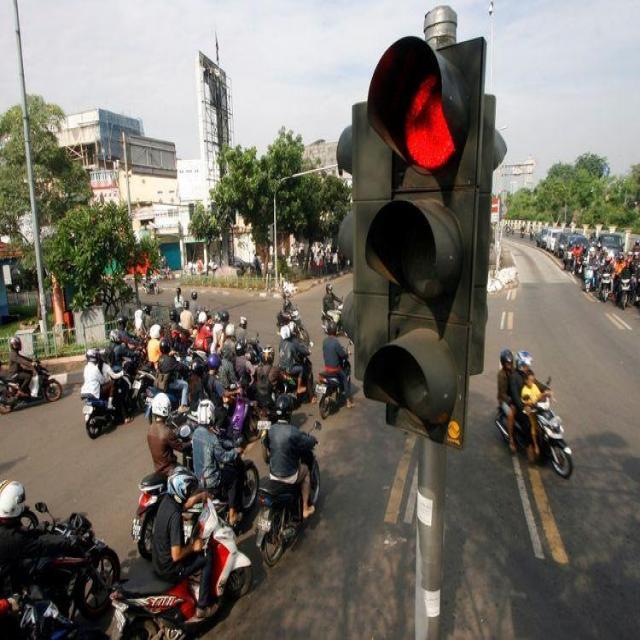 red_light_1.jpg